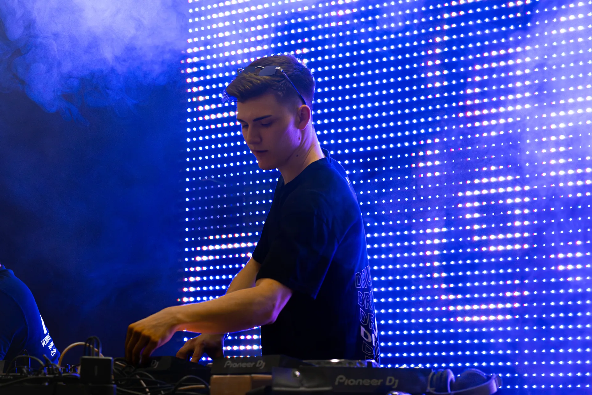 DOMIX performing at DiVINE in Prottes in 2026